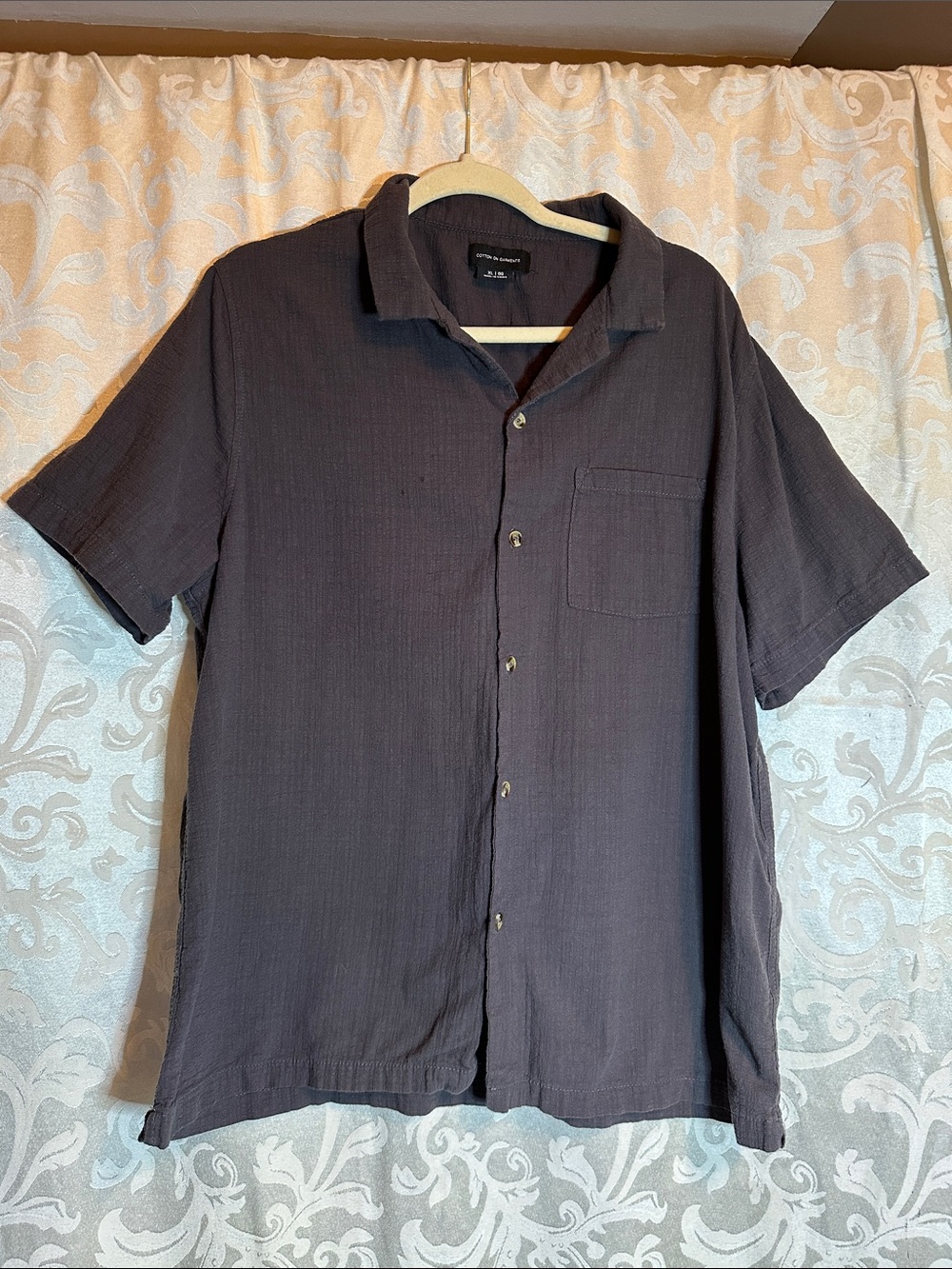 Cotton On Short-Sleeve Button-Down Shirt in Dark Brown
